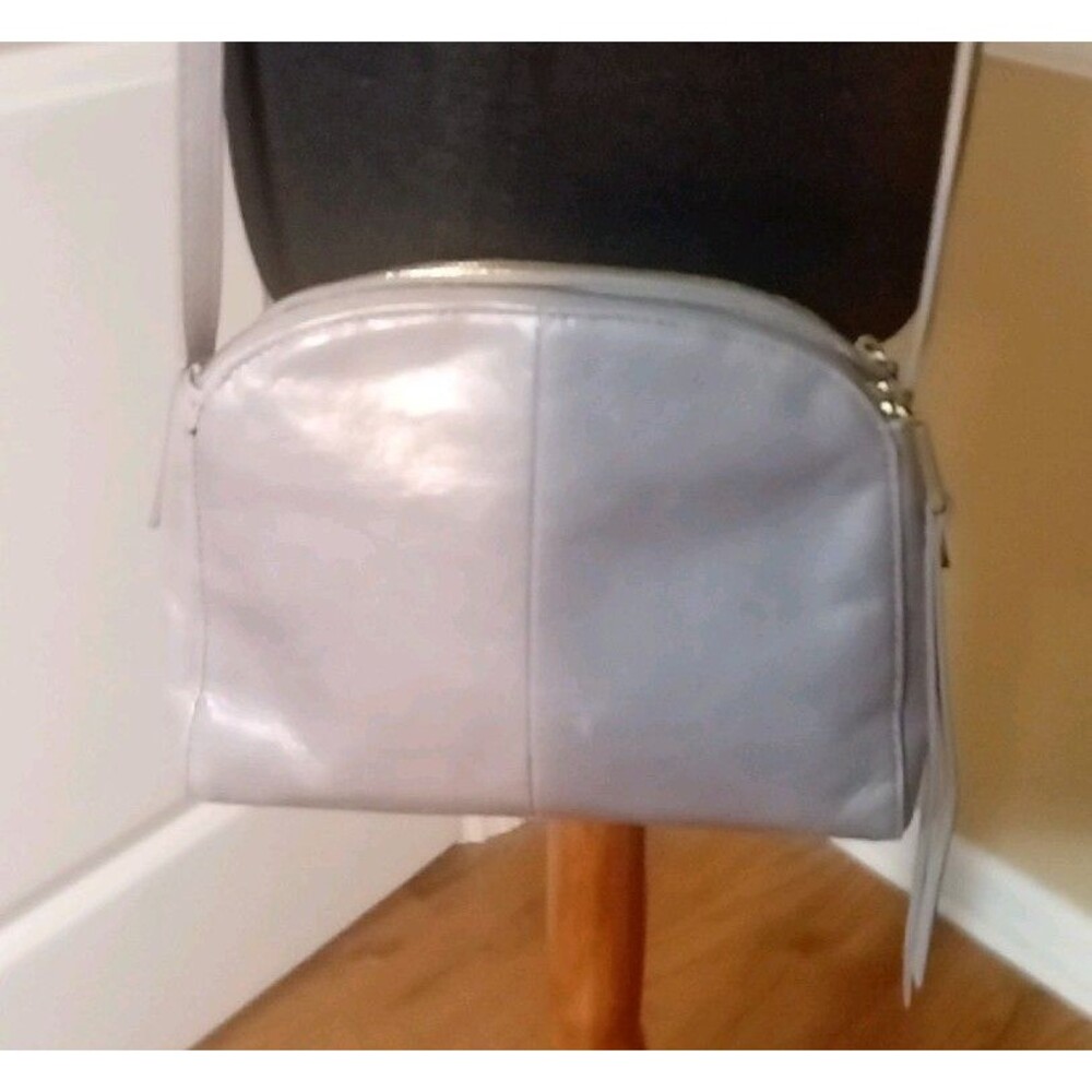 Hobo Small Leather Crossbody Natural Gray Adjustable Strap Zip Closure